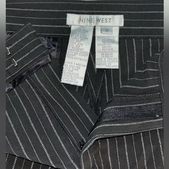 Nine West Women's Size 8 Black & White Pinstripe Pants W-32" Excellent Cond. - Picture 5 of 6